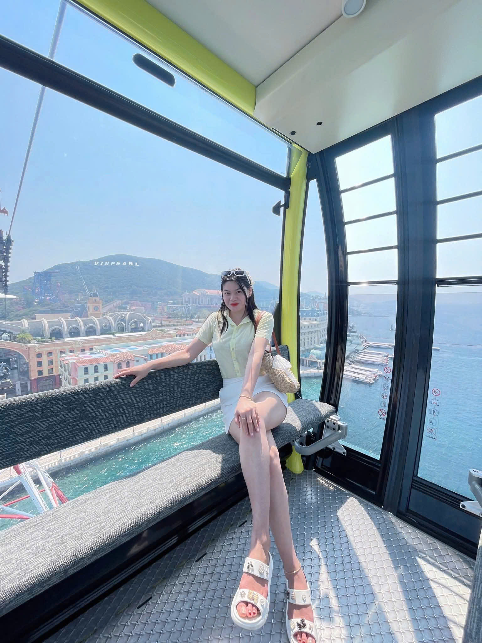 Cáp treo đi Vin Harbour trong tour Nha Trang 3 ngày 3 đêm hè 2026