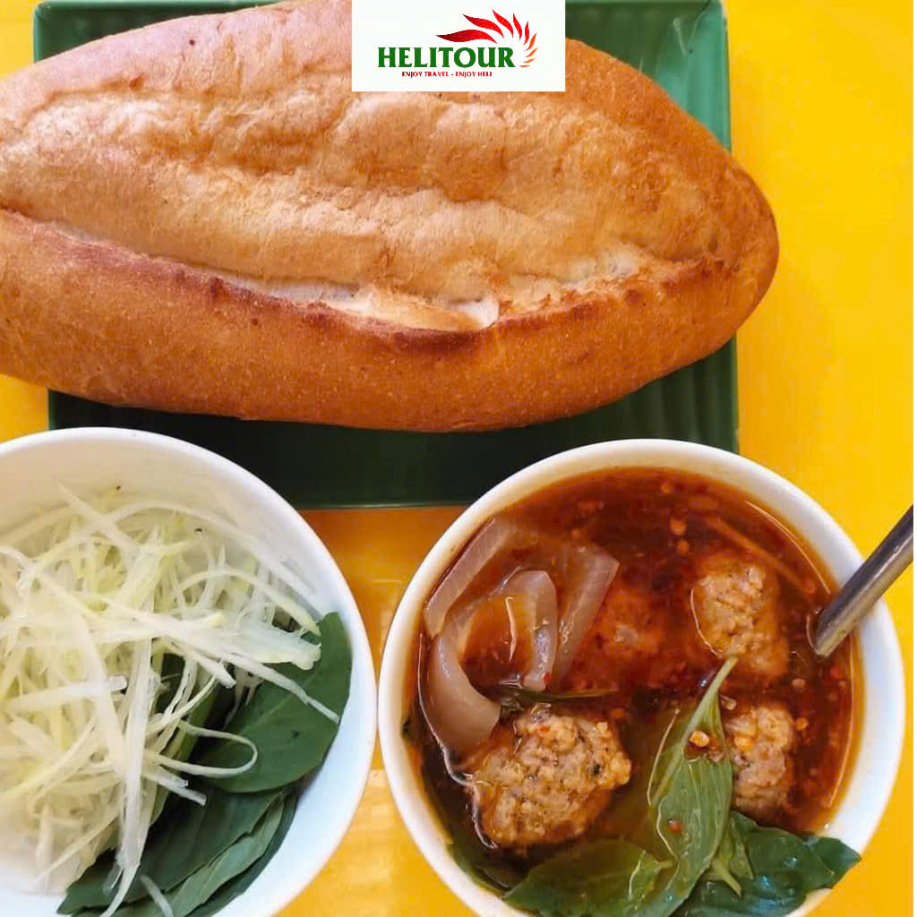 Đà Lạt món gì nổi tiếng thì đó là Bánh mì xíu mại nha