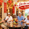 Khách của Helitour đến tham quan và thưởng thức Lâu Đài Rượu Vang trong tour Mũi Né Tết Nguyên Đán 2027